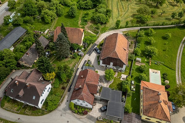 bauernhaus im lavanttal von oben