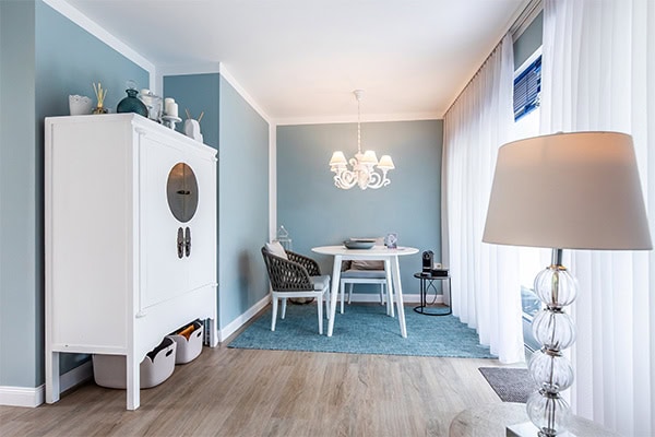 Elegantes Ferienhaus Ferienhaus am Wörthersee mit moderner Einrichtung und viel Tageslicht.